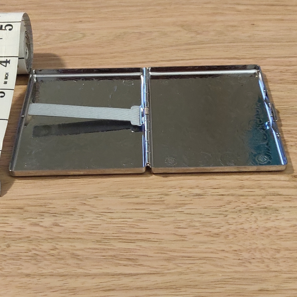 Designed Card Case - Silver - Picture 3 of 7